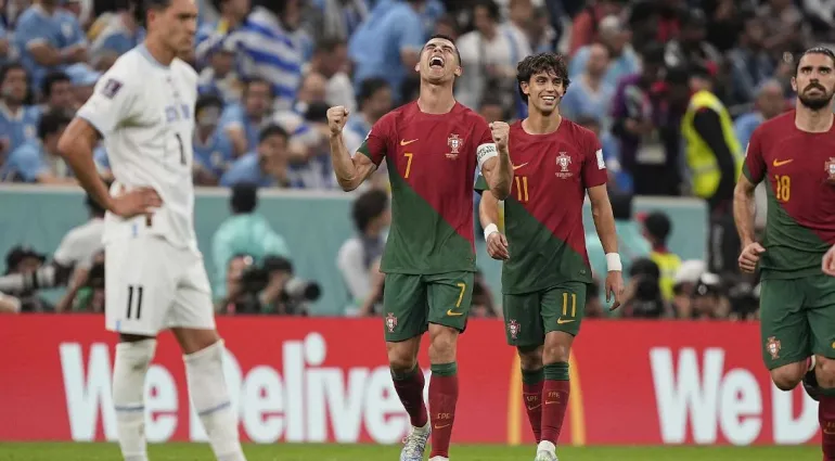 PORTUGAL SUPERÓ A URUGUAY Y SE METIÓ EN LOS OCTAVOS DE FINAL DEL MUNDIAL
