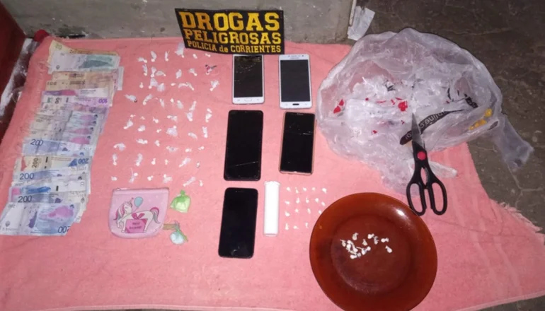 FUERON DETENIDAS CUATRO PERSONAS TRAS EL ALLANAMIENTO A DOS PUNTOS DE VENTA DE DROGA