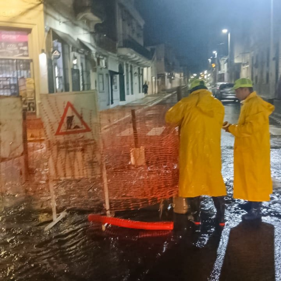 FUERTE TEMPORAL EN CAPITAL: EN UNA HORA LLOVIÓ CASI 100 MILÍMETROS